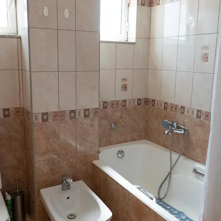 Center Sea View Apartment Sarande