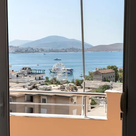 Center Sea View * Sarande