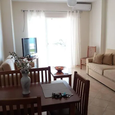 Appartamento Teuta Apartament *